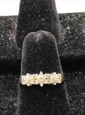 Solid 10K Yellow Gold Three Flowers Natural Diamond Ring 2.2gr. Size 6.75