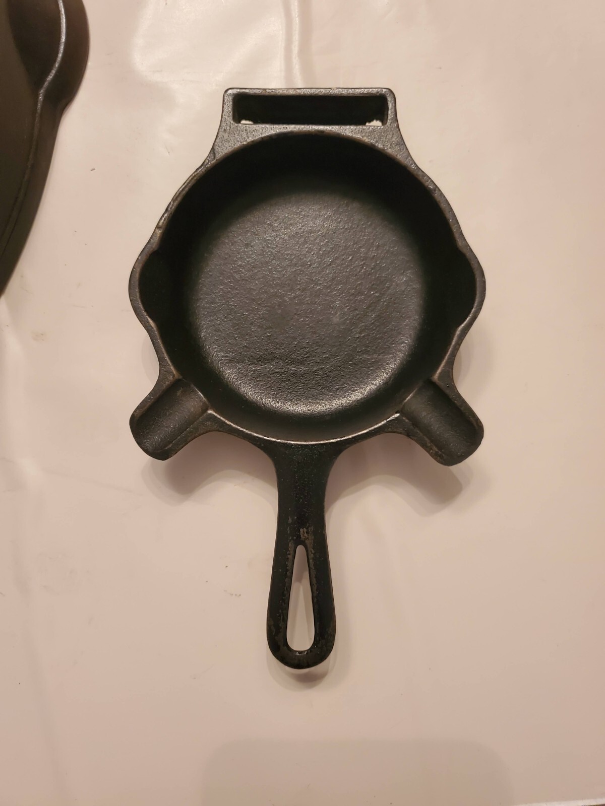 Erie “PreGriswold” Cast Iron Skillet Size 9 Unusual Read plus Griswold Ashtray eBay