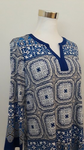 Charter Club Women Printed Split Neck Three Quarter Sleeve Blouse Modern Blue M - Picture 3 of 7
