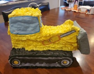 Construction Yellow Bulldozer Pinata for Kids Birthday Party: 16x11.5x8 In: EUC