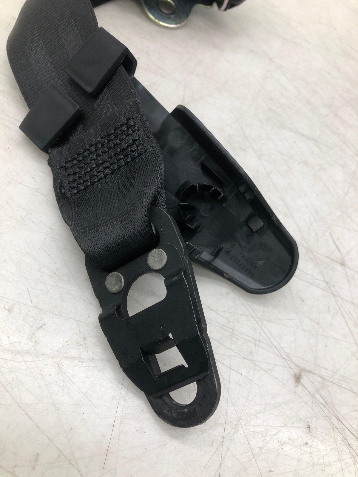 2016-2020 BENTLEY BENTAYGA 3RD ROW REAR LEFT DRIVER SIDE SEAT BELT RETRACTOR BLK
