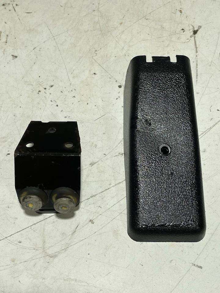 Soporte de neumático de repuesto y tercera luz de freno + cubierta y parachoques 97-06 Jeep TJ Wrangler Foto 3 de 4