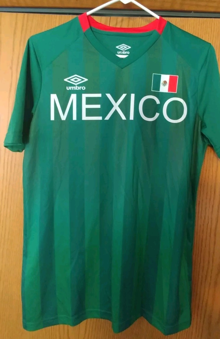 SWEET! New w/o Tags Umbro Mexico Youth Soccer Jersey Shirt Size XL 16-18 โฝ๐ฒ๐ฝ๐ฅ