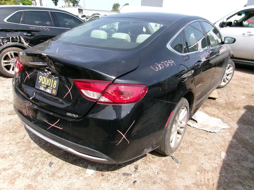 Б/у переключатель зажигания подходит: 2016 Chrysler 200 приборная панель установлена Sdn класса A - Изображение 4 из 4