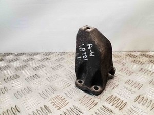 AUDI A4 8D2, B5 Getriebehalter 8D0399113AB 1.90 Diesel 81kw 1999 30772367