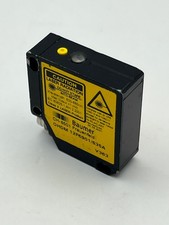 BAUMER electric Laserlichttaster mit  Hinterg...