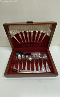 Community Coronation Silver Plate Flatware in Case 52 PCS