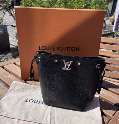 Louis Vuitton Nano Lockme Bucket Schwarz Silber