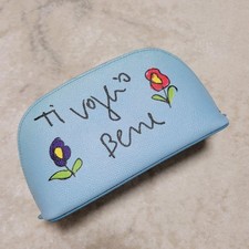 Dolce&Gabbana Pouch Limited Edition A popular product with a luxurious design