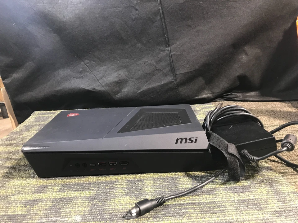 MSI H310 Trident 3 MS-B920 i7-8700U 3.2GHz 16GB RAM 1TB W/ AC ADAPTER - Image 2 of 4