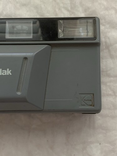 Fotocamera flash Kodak Euro 35 Legend grigia pellicola 35 mm - solo parti - Foto 3 di 9
