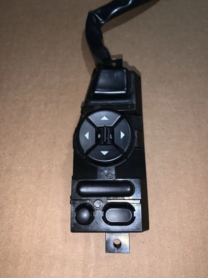 1995-1999 BUICK RIVIERA POWER MIRROR SWITCH w/ HEATED SEATS & MEMORY 25606309 - Image 2 of 4