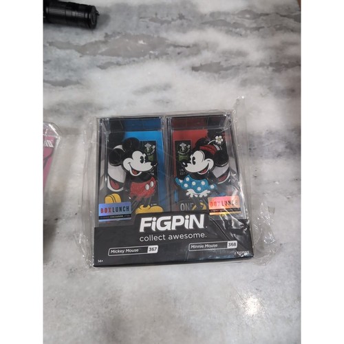 Figpin Disney Glitter Mickey Mouse #367 & Minnie Mouse #368 2020 ECCC, Sealed