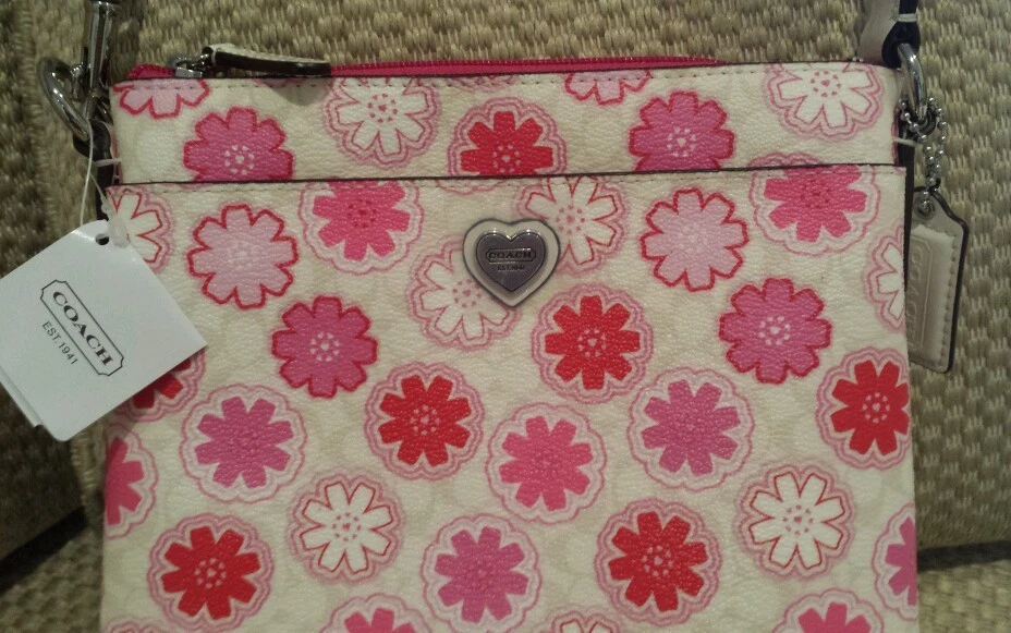 NWT COACH FLORAL PRINT SWINGPACK CROSSBODY SHOULDER BAG PINK WHITE - Image 4 of 4