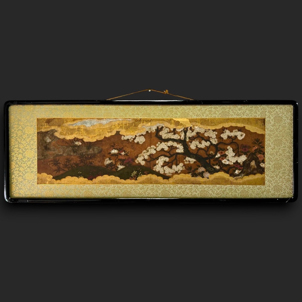 梅花17 Superb early painting depicting Sakura blossoms. 16-17th c