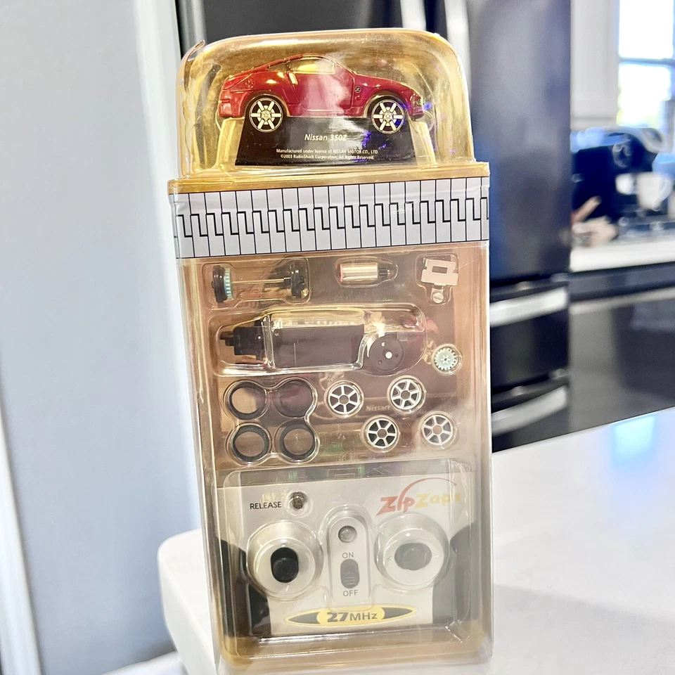 Nissan 350Z Red ZipZaps Micro RC Wireless Remote Controlled Car NEW IN BOX! READ - Image 2 of 4