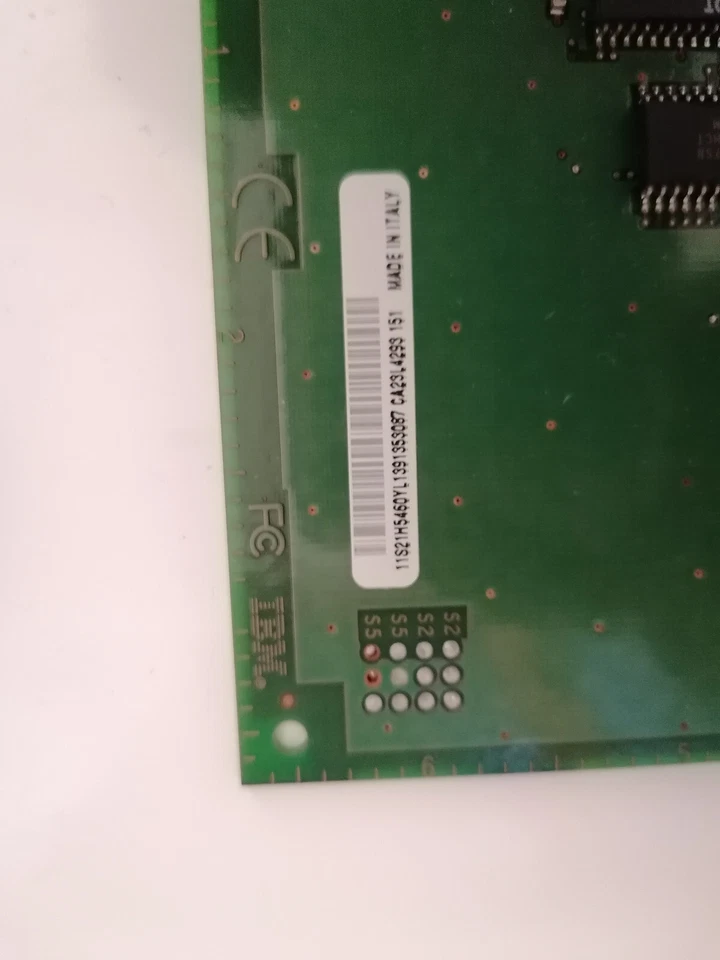 Scheda di rete IBM PCI Ethernet 10/100 Mbps, rimosso da server IBM - Immagine 3 di 4