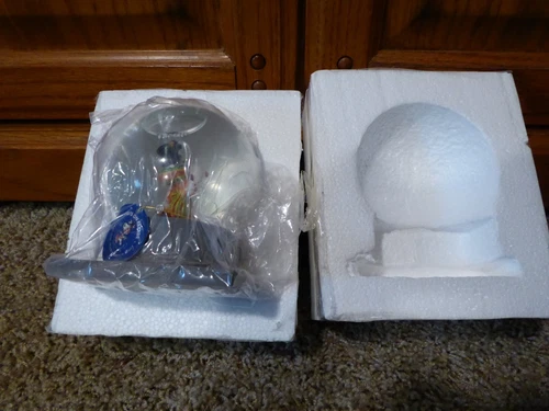 Westland Peanuts on Parade Clowning Around Snoopy Glitter Snow Globe #8414 NEW