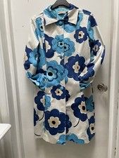 B. Young Women’s Coat Blue & Cream Floral Print Size M