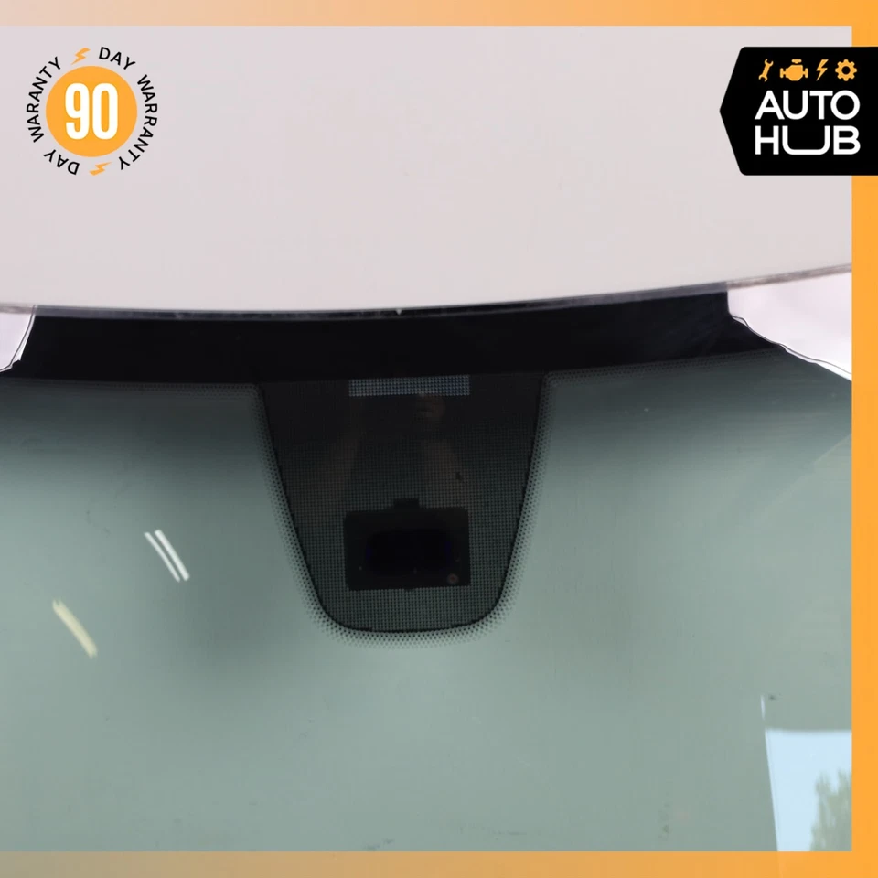 97-02 Mercedes R129 SL500 SL320 Front Window Windshield Glass 1296700901 Sekurit - Image 4 of 4