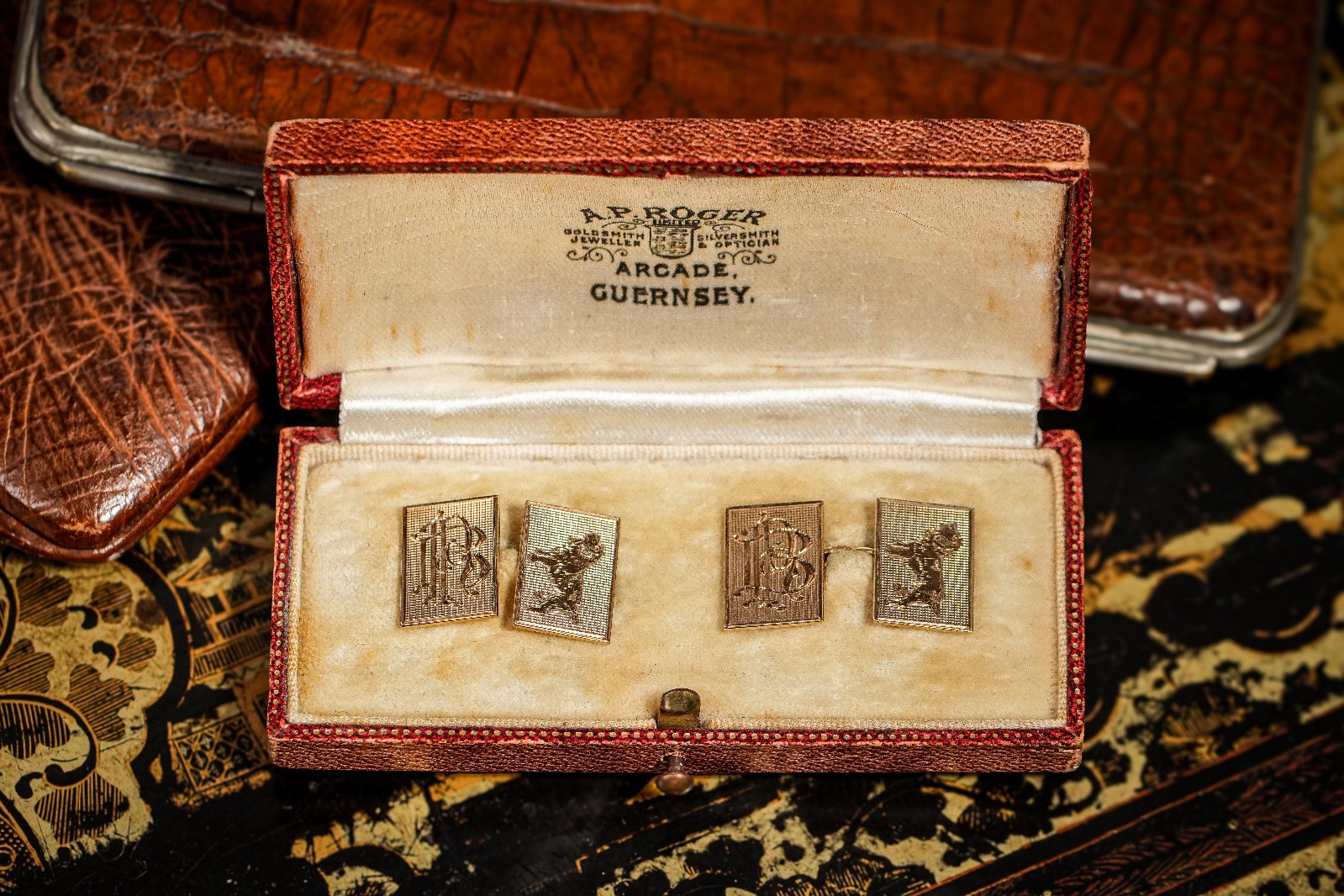 Stunning High Quality 9kt Solid Gold Engine Turne… - image 3