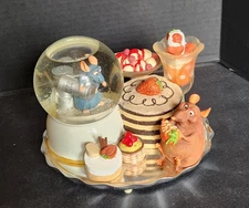 Disney Ratatouille Snow Globe Music Box