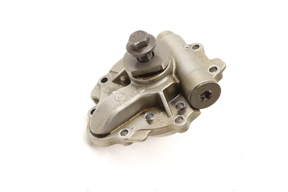 2011-2018 PORSCHE CAYENNE 3.6L - Engine OIL PUMP 95810701310 - Image 3 of 4