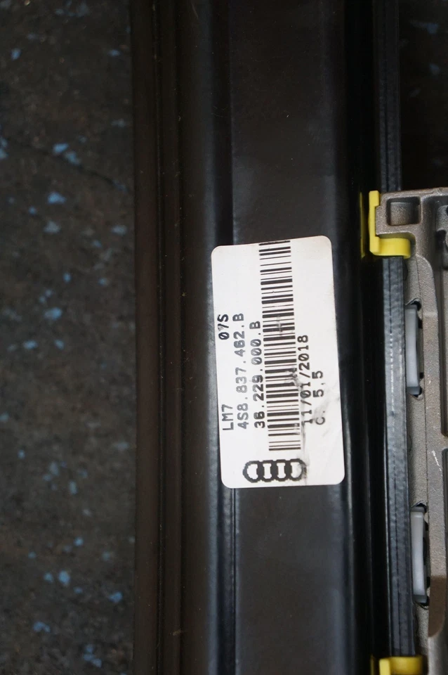 Conjunto de motor regulador de ventana de puerta lateral derecha OEM 4S8837462B Audi R8 2017+ Foto 4 de 4