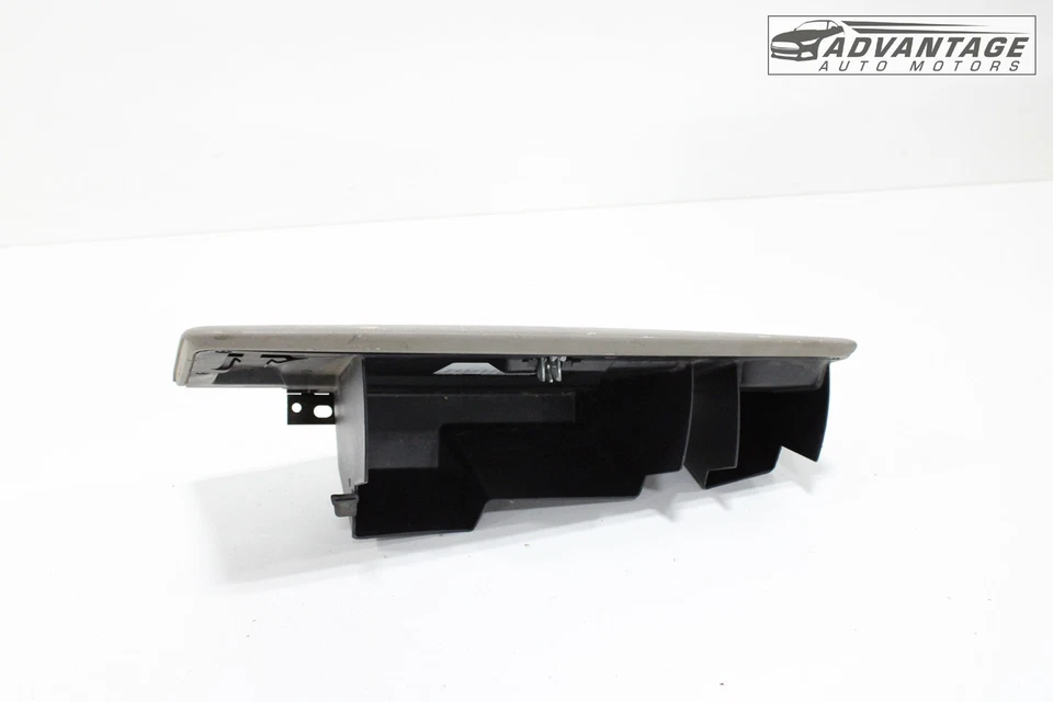 2005 HUMMER H2 DASHBOARD DASH STORAGE COMPARTMENT GLOVE BOX DOOR LID OEM - Image 4 of 4