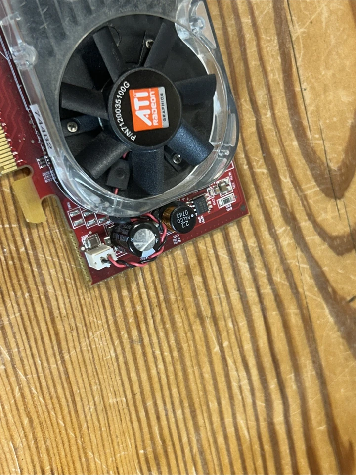 ATI RADEON GRAPHICS VIDEO CARD B276 PCI-E X16 256MB 2560 X 1600 A3-15(5) - Image 4 of 4