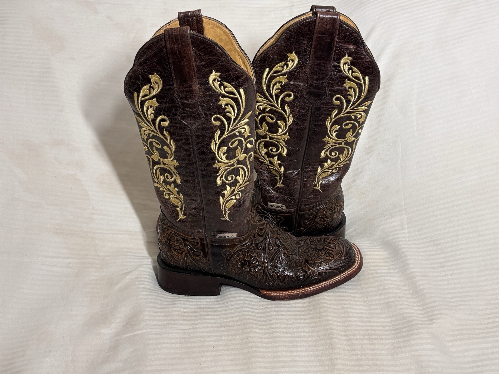 Abolengo Men’s Embroidered Boots - image 2