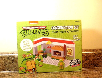 Teenage Mutant Ninja Turtles Construction Block Set Pizza Parlor With Mikey NEW
