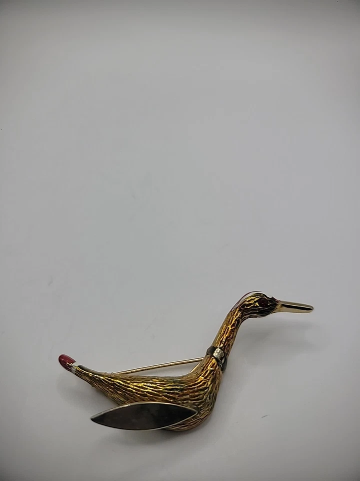Broche prendedor vintage pato pájaro aves tono dorado ojos de cristal rojo cola roja joyería Foto 3 de 4