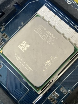 AMD Athlon 64 X2 4850E ADH4850IAA5D0 2.5ghz CPU AM2 with Gigabyte motherboard