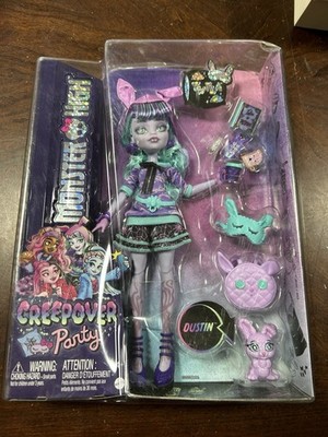 NEW In Box 2022 Monster High Creepover Party Twyla Doll & Pet Dustin Bunny G3