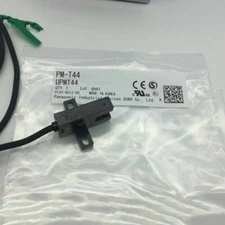 10PCS/Box Panasonic SUNX PM-T44 Photoelectric Switch New