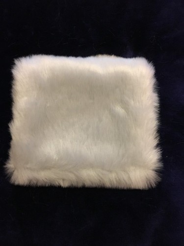 BEAUTIFUL LUXURY SILVER FAUX FUR HAND MUFF IN ASS SIZES*UK MADE/SELLER* - Picture 4 of 4