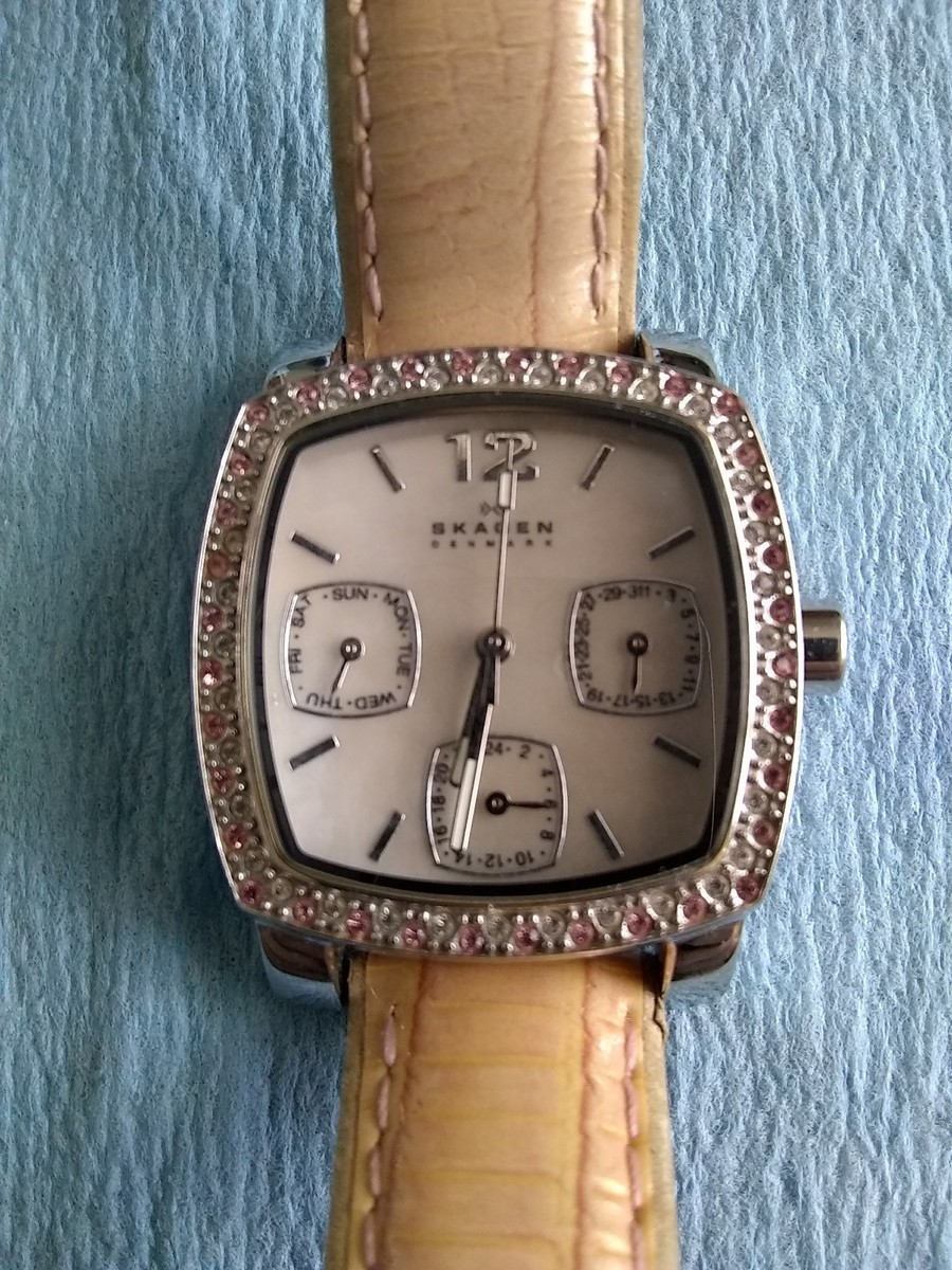 Skagen Denmark 558SSLP8A WOMANS QUARTZ WATCH pink pearl dial  display picture 2
