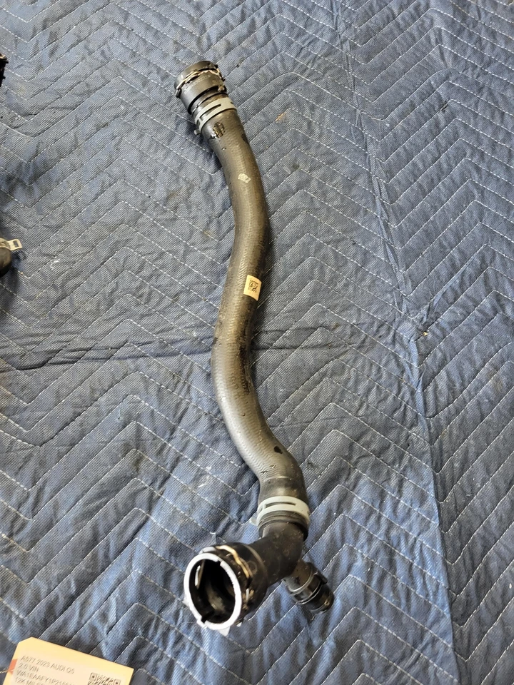 Bomba de agua refrigerante auxiliar y juego mangueras tubos 2023 Audi Q5 2.0L 80A122101 18-22 Foto 2 de 4