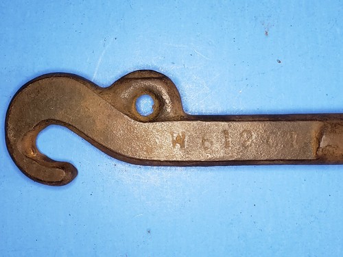 Farm Hook Marked W 612 CT 13/16 Diameter 12" Long Cast Iron Shaft Vintage - Picture 3 of 5