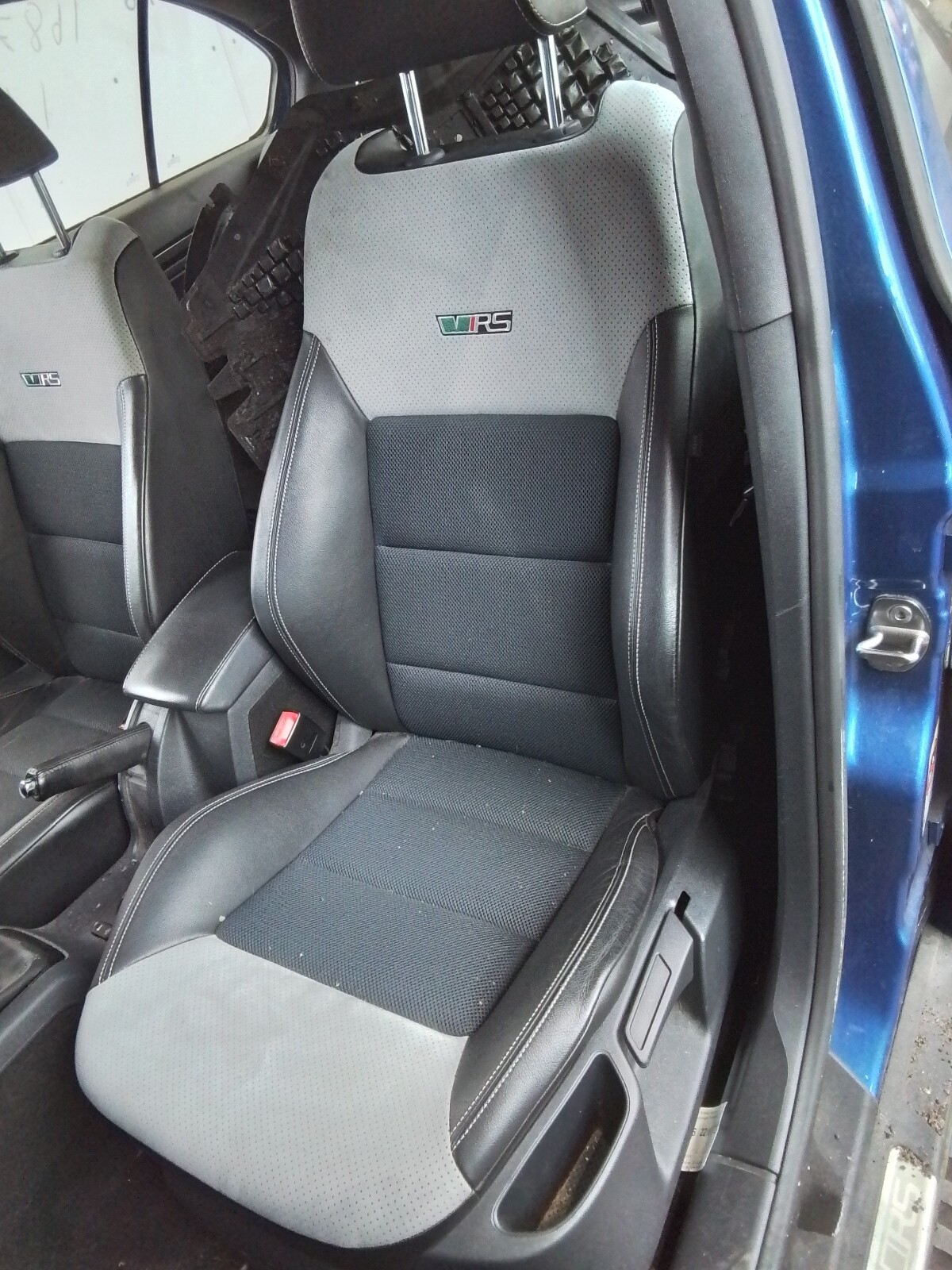 Picture 2 of 6