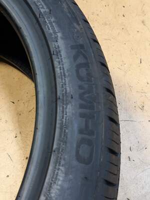 KUMHO MAJESTY SOLUS TA91 EV P 235 40 19 96W XL ALL SEASON TIRE
