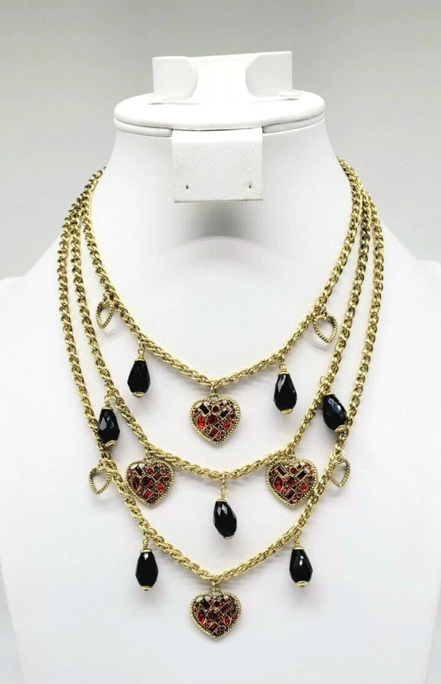 Collar de cuerda en capas Heidi Daus granate + diamante negro oro corazón encanto