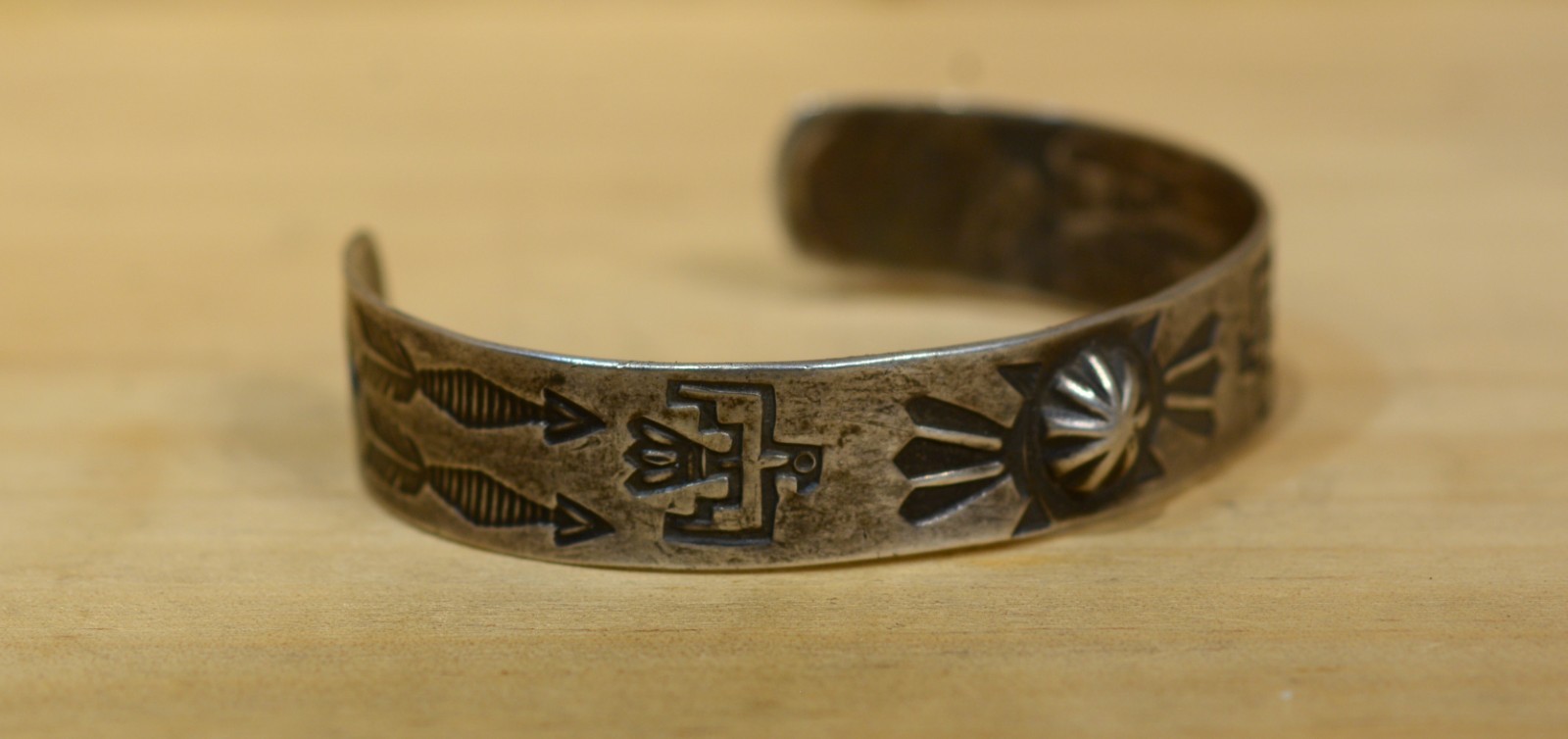 Native American Silver Cuff Small Rolling Logs  T… - image 4
