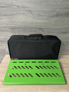 Gator Large Pedalboard with Bag - 23.75x10.6-inch Green GPBBAKGR #2754