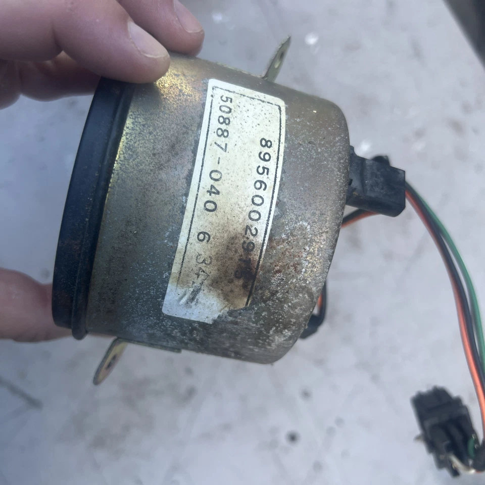 87-90 Jeep Wrangler 6 cilindros 258 tacómetro YJ tacómetro medidores tablero 56002915 Foto 3 de 3