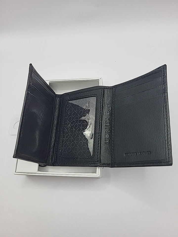 Cartera de cuero negra Calvin Klein protección RFID Foto 2 de 4