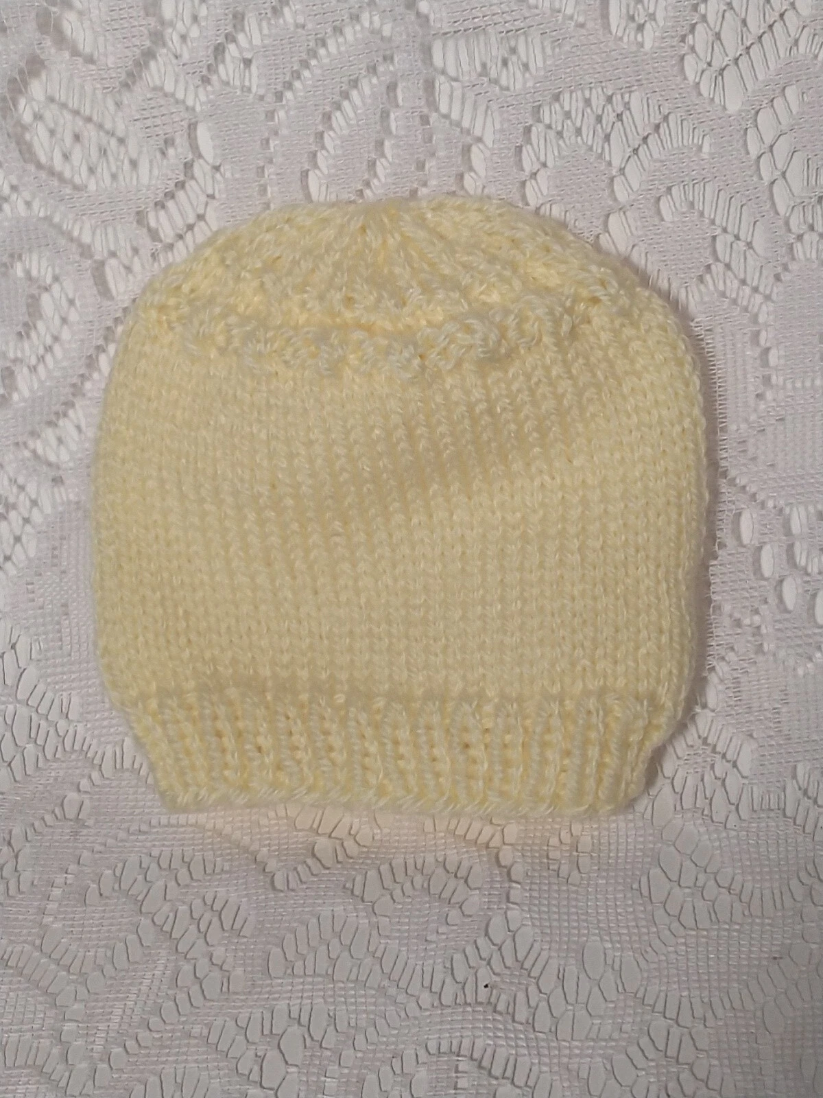 Bernat Baby Sport Yarn Hand Made Knit Baby Hat Color Yellow tblbf1