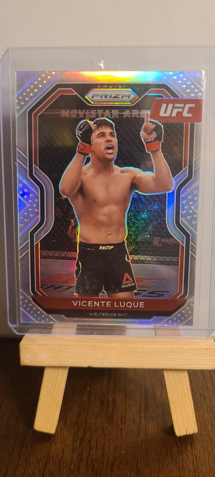 2021 PANINI PRIZM UFC VICENTE LUQUE NO. 53  SILVER PARALLEL