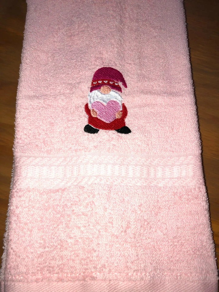Toalla de mano de baño bordada ROSA gnomo día de San Valentín tema corazón HS1844 Foto 3 de 3